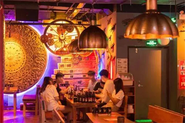 网红小酒馆加盟品牌,网红小酒馆装修风格图片主题